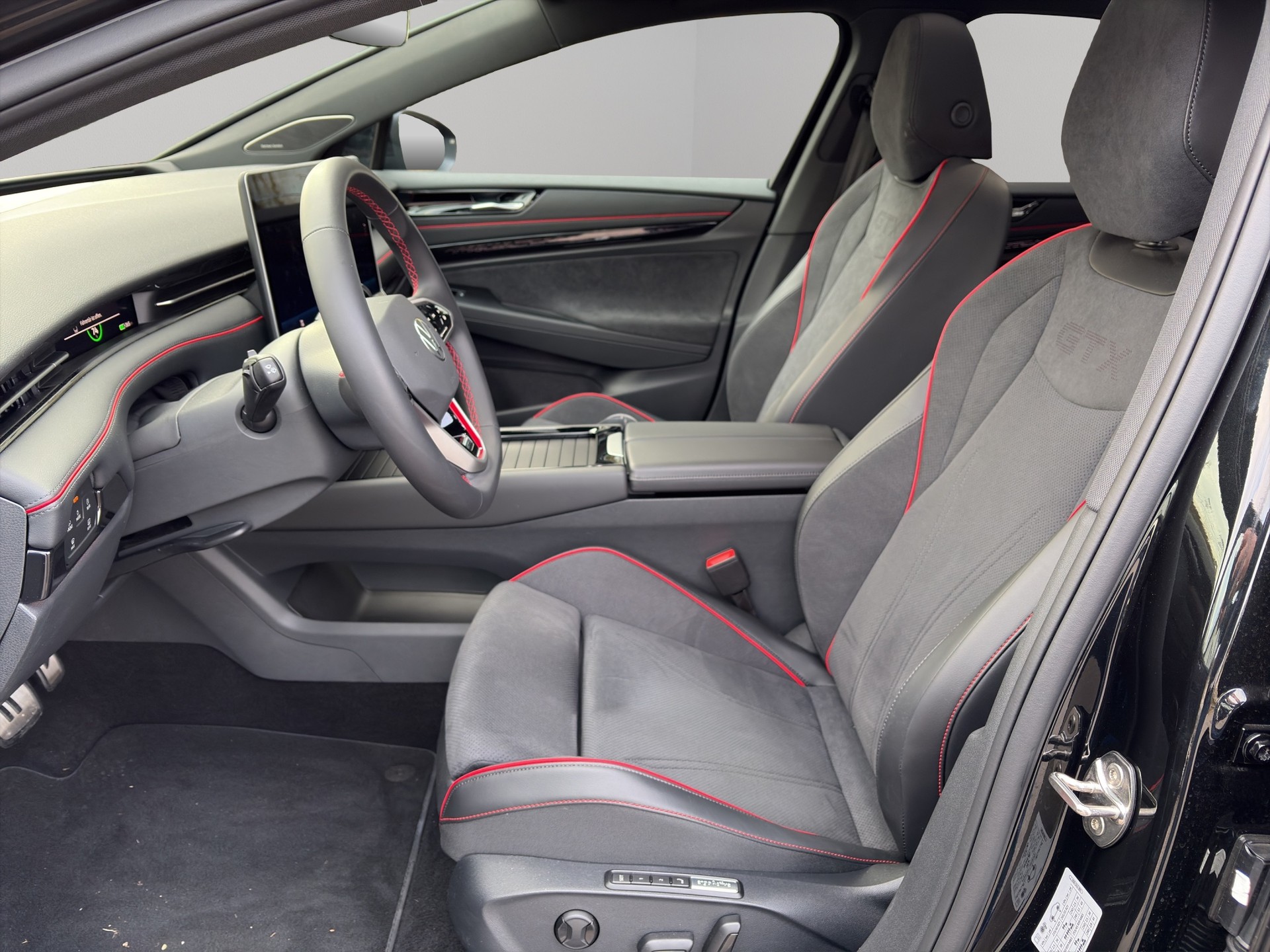 VW ID.7 Tourer GTX 86 kWh GTX 4 Motion-image-9