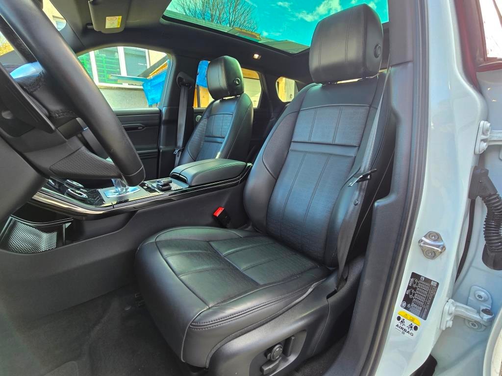 LAND ROVER Range Rover Evoque R-Dyn First Edi P 250 HSE AT9-image-9