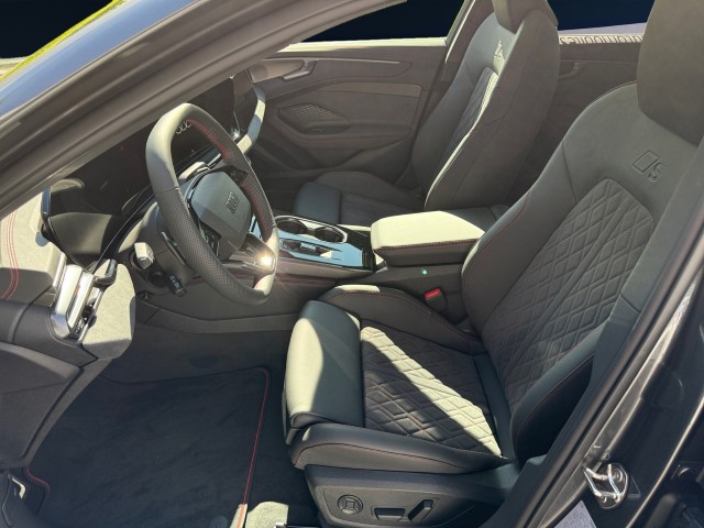 AUDI A6 Avant TFSI quattro 270 kW S tronic-image-9