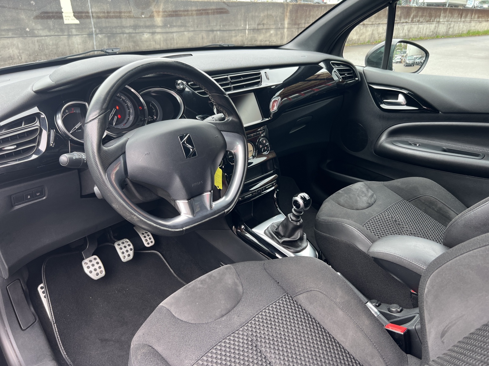 DS AUTOMOBILES DS 3 1.6 THP Sport Chic-image-21