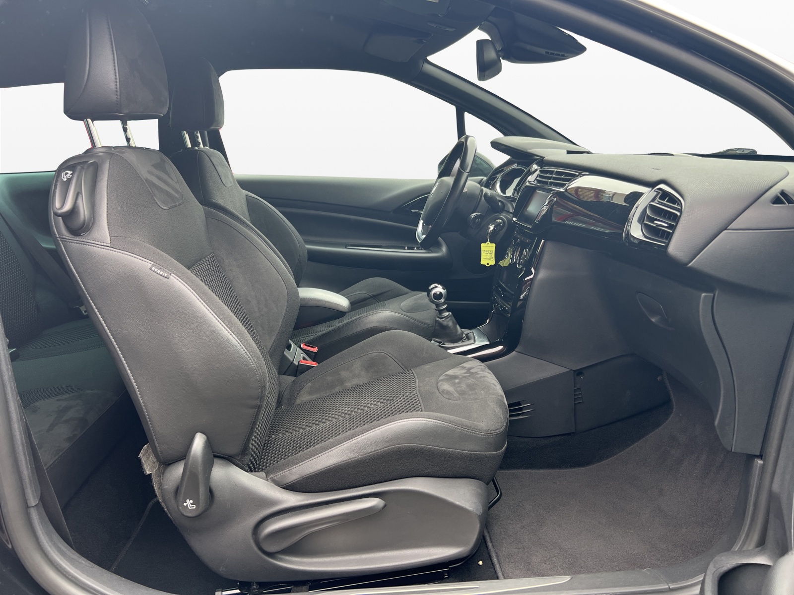 DS AUTOMOBILES DS 3 1.6 THP Sport Chic-image-14