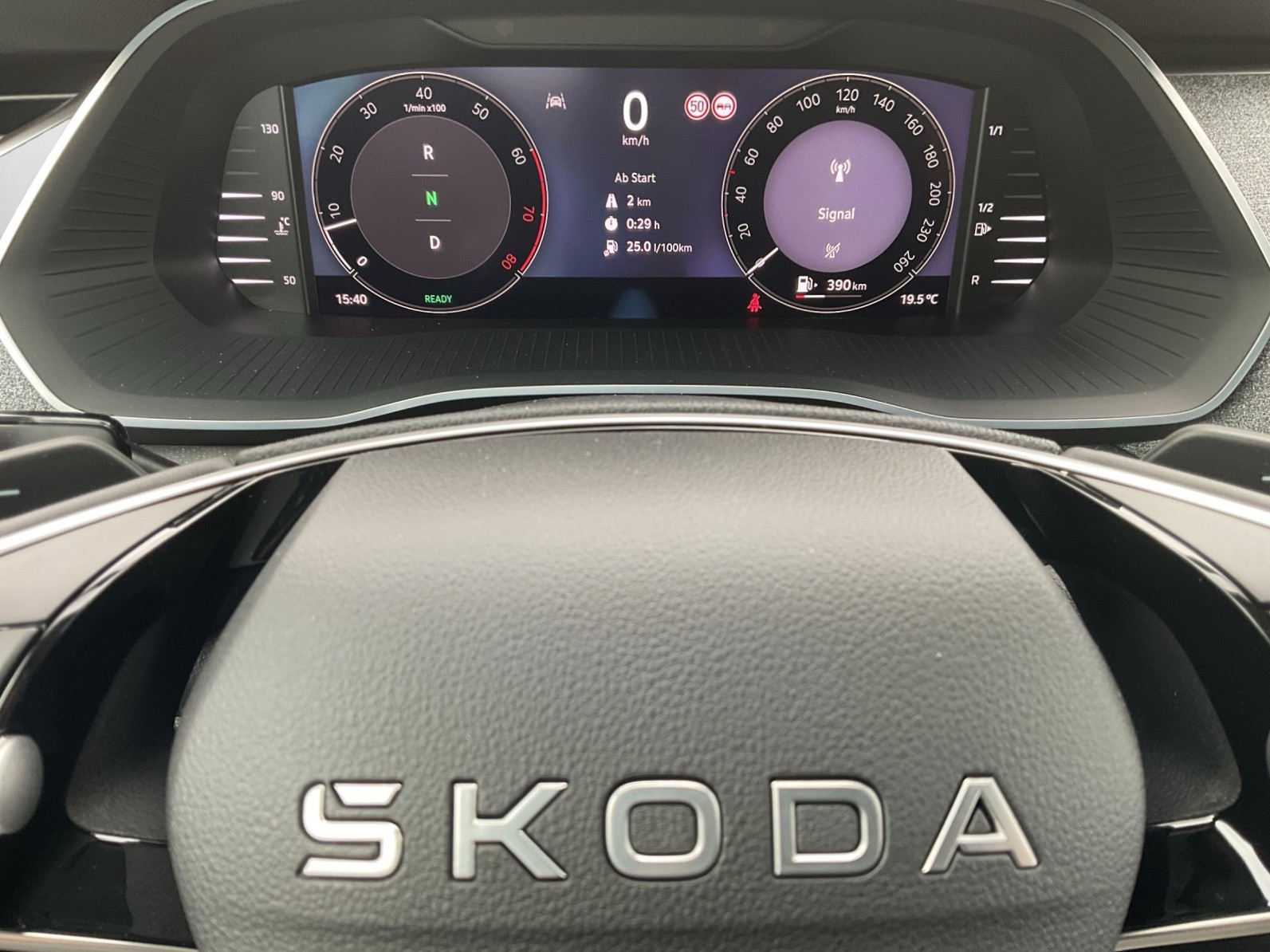 SKODA Octavia Combi 1.5 TSI mHEV DSG Selection-image-8