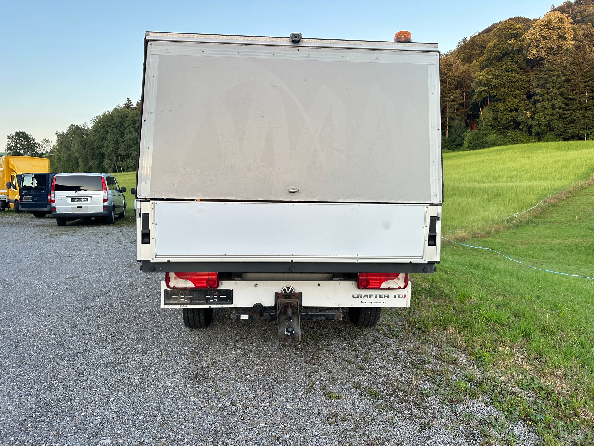 VW Crafter 35 2.0 TDI Entry Doppelkabine mit Spezialbau Kastenwagen-image-12