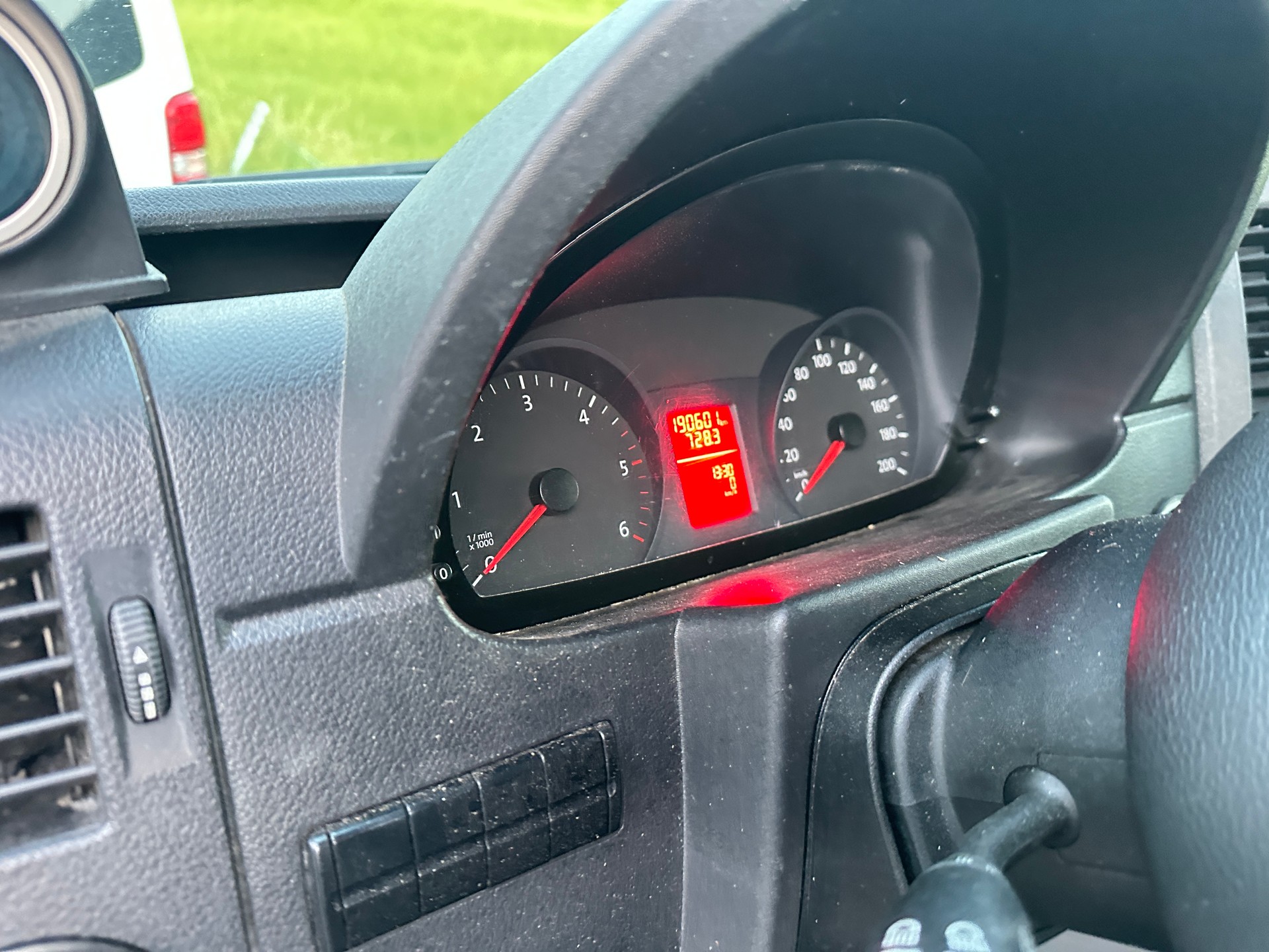 VW Crafter 35 2.0 TDI Entry Doppelkabine mit Spezialbau Kastenwagen-image-21