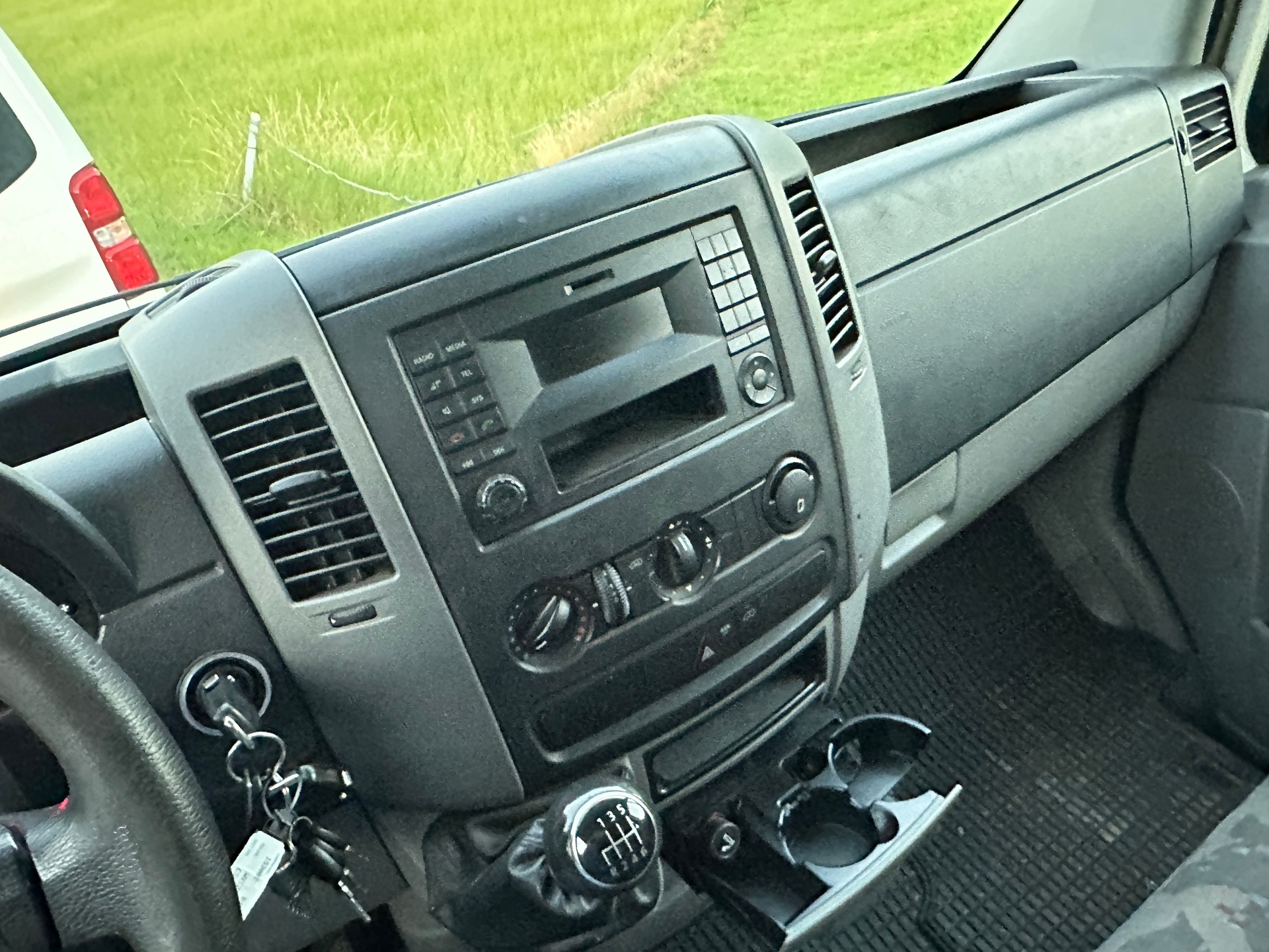 VW Crafter 35 2.0 TDI Entry Doppelkabine mit Spezialbau Kastenwagen-image-16