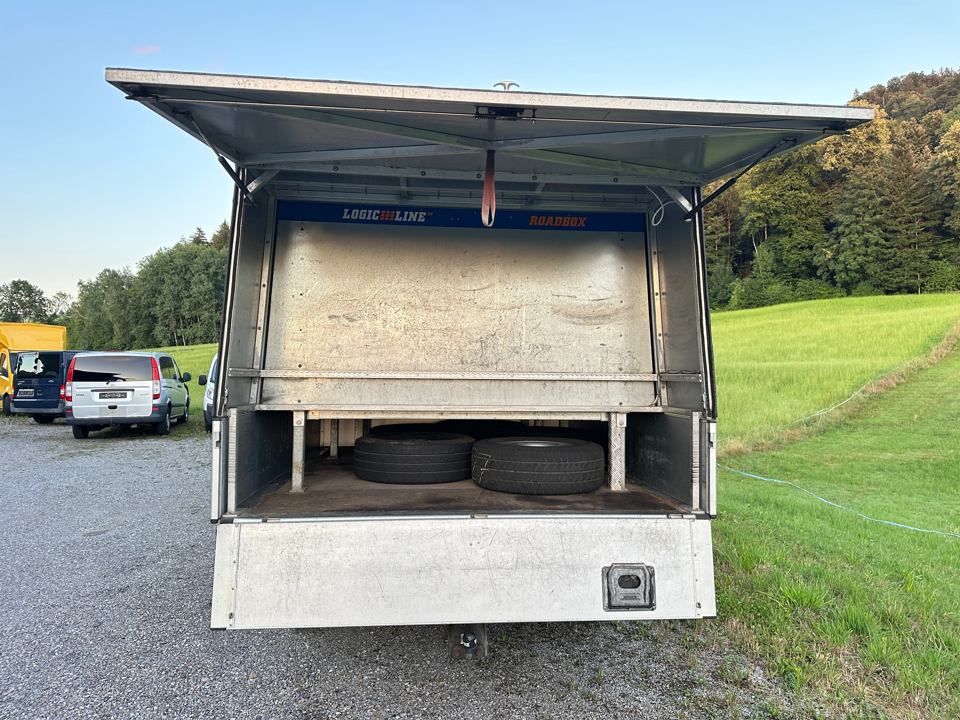 VW Crafter 35 2.0 TDI Entry Doppelkabine mit Spezialbau Kastenwagen-image-10
