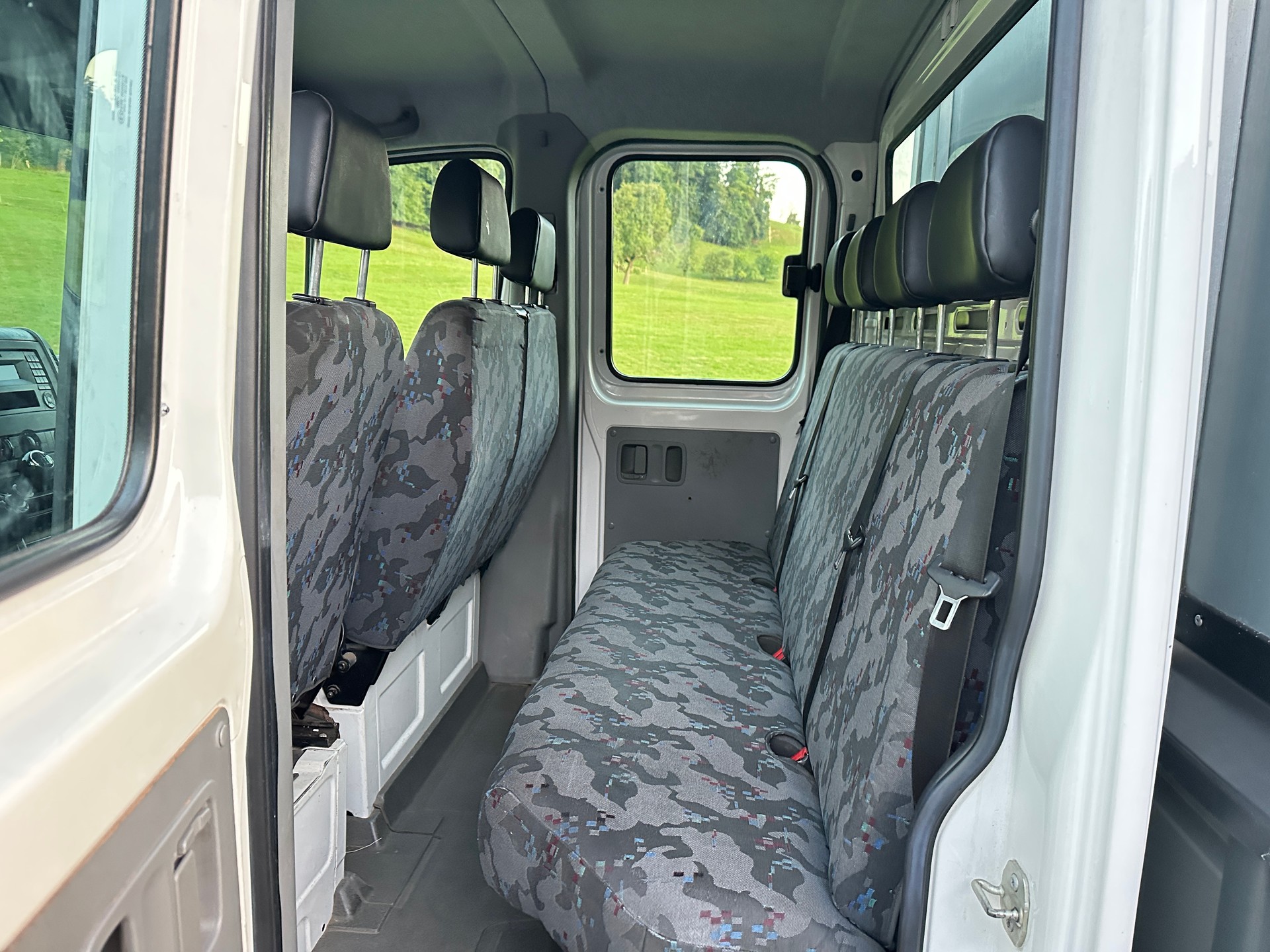 VW Crafter 35 2.0 TDI Entry Doppelkabine mit Spezialbau Kastenwagen-image-17