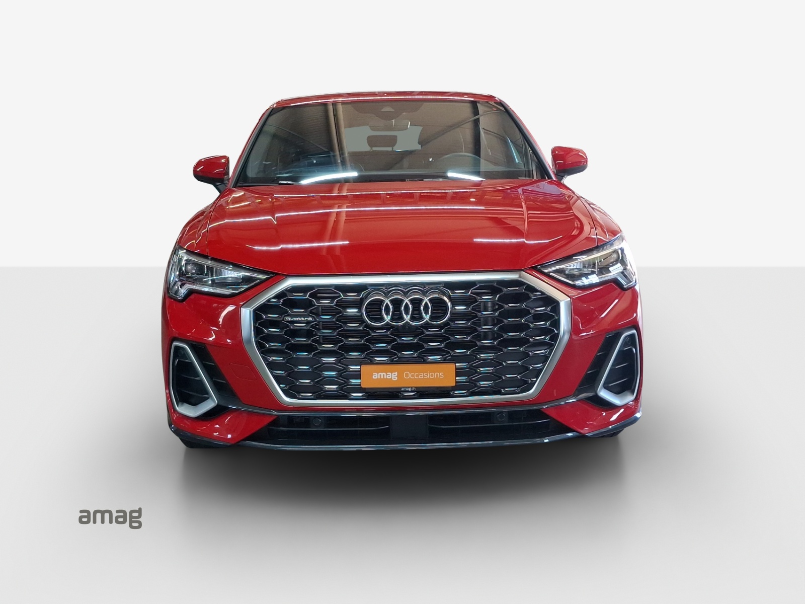 AUDI Q3 Sportback 40 TFSI S line quattro S-tronic-image-6