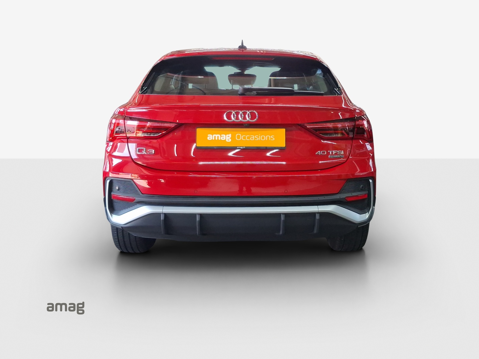 AUDI Q3 Sportback 40 TFSI S line quattro S-tronic-image-3