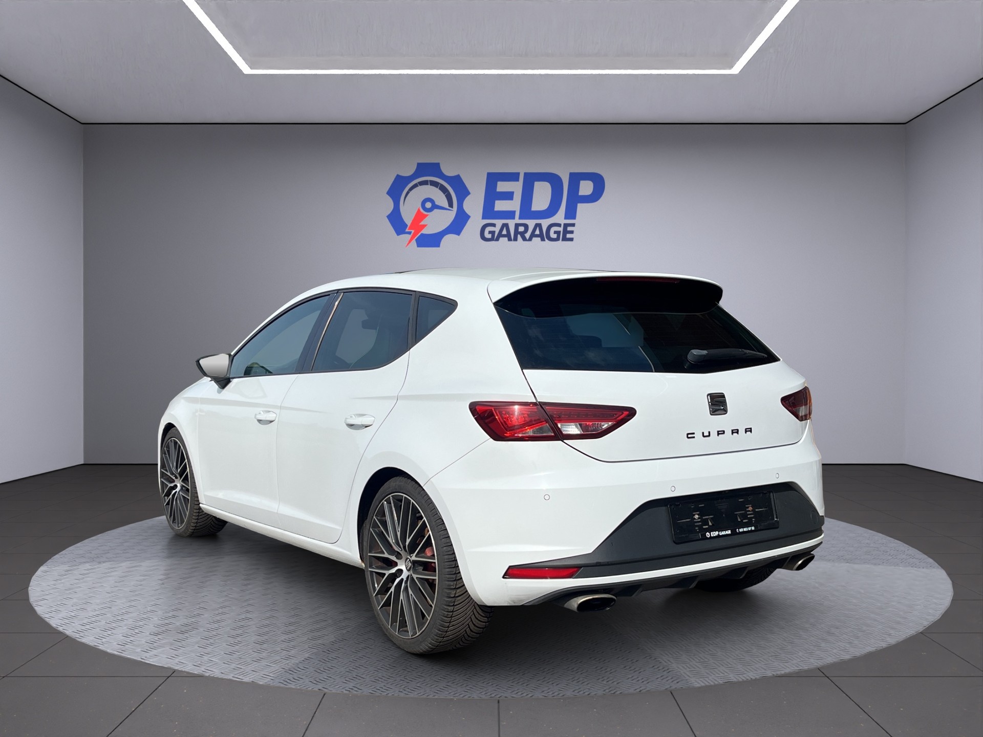 SEAT Leon 2.0 TSI Cupra 290 DSG-image-7