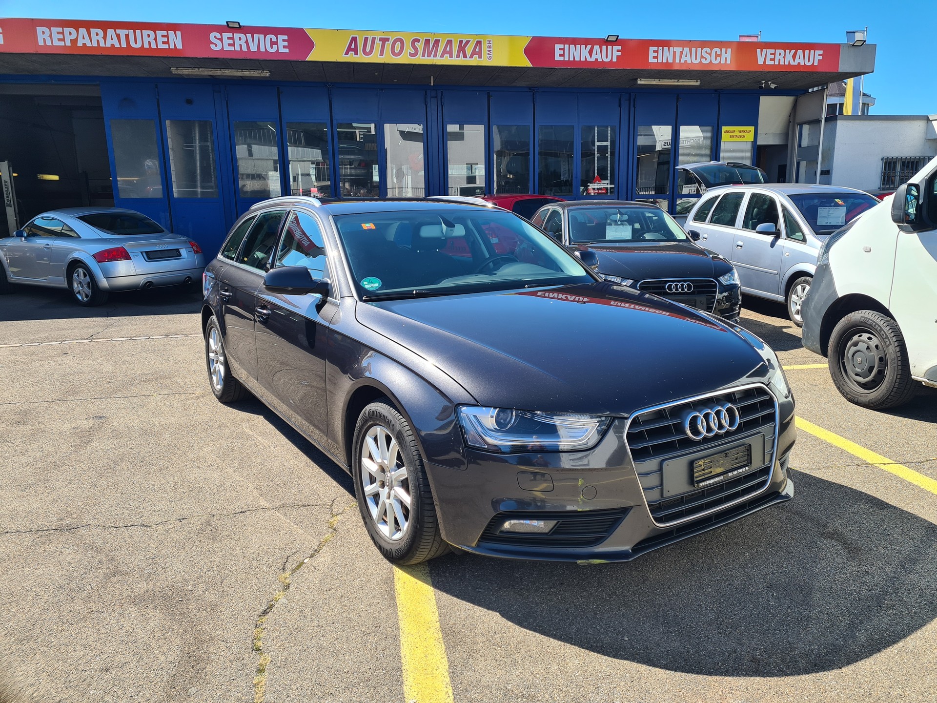 AUDI A4 Avant 2.0 TDI-image-0