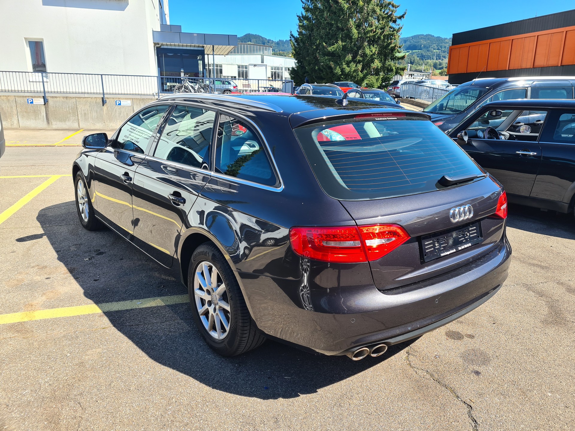 AUDI A4 Avant 2.0 TDI-image-3