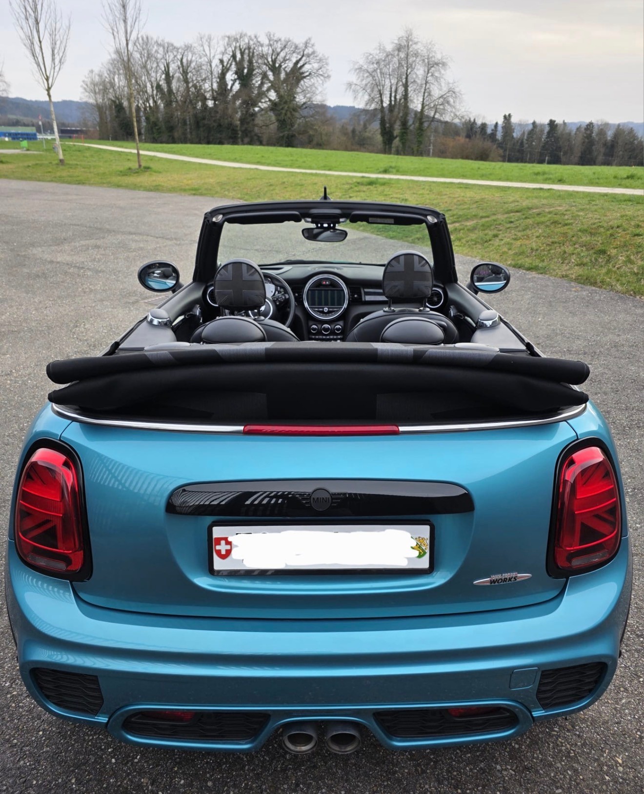MINI Cooper John Cooper Works Cabriolet Steptronic-image-5