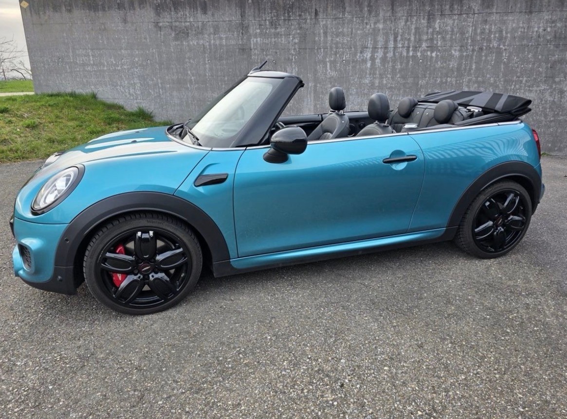 MINI Cooper John Cooper Works Cabriolet Steptronic-image-3