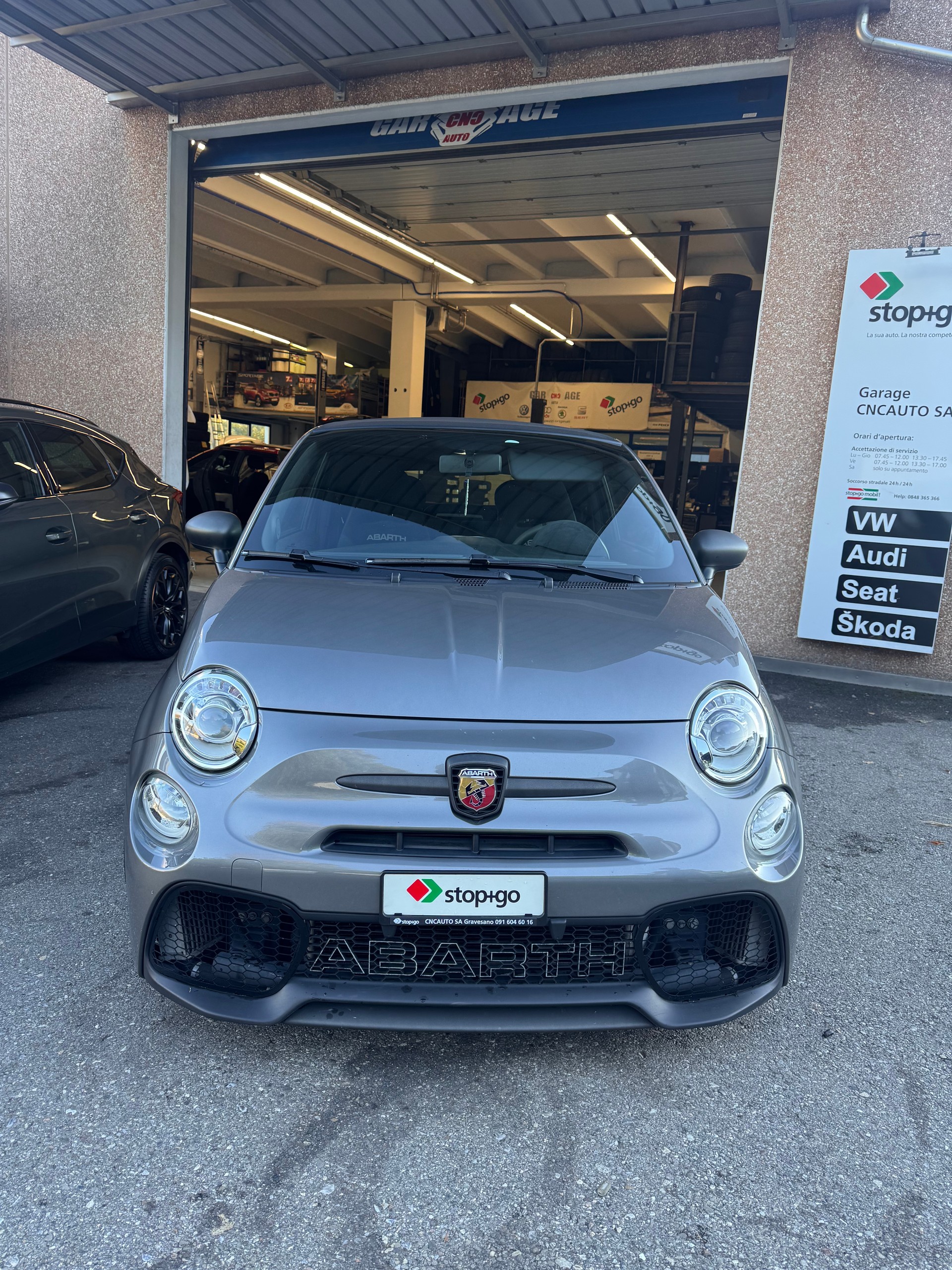 FIAT 595 1.4 16V Turbo Abarth Competizione Dualogic-image-1
