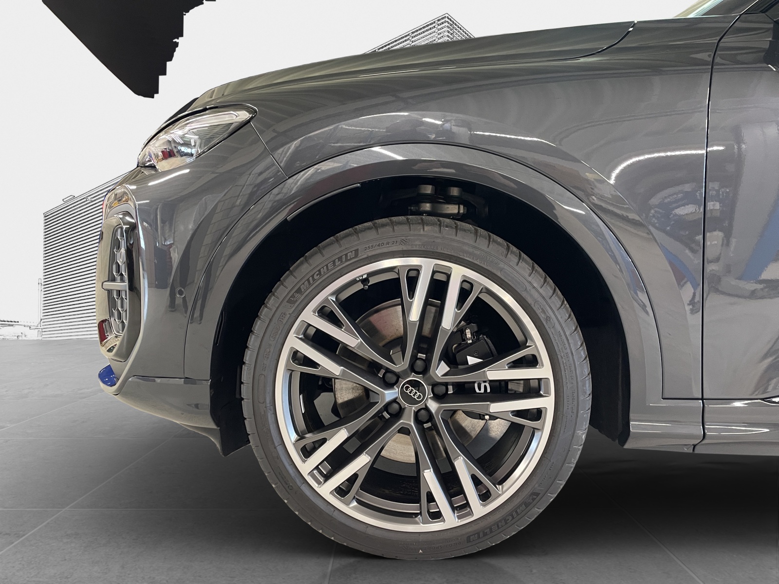 AUDI SQ5 TFSI quattro S-tronic-image-8
