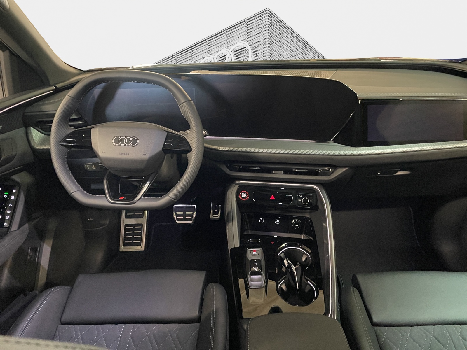 AUDI SQ5 TFSI quattro S-tronic-image-10