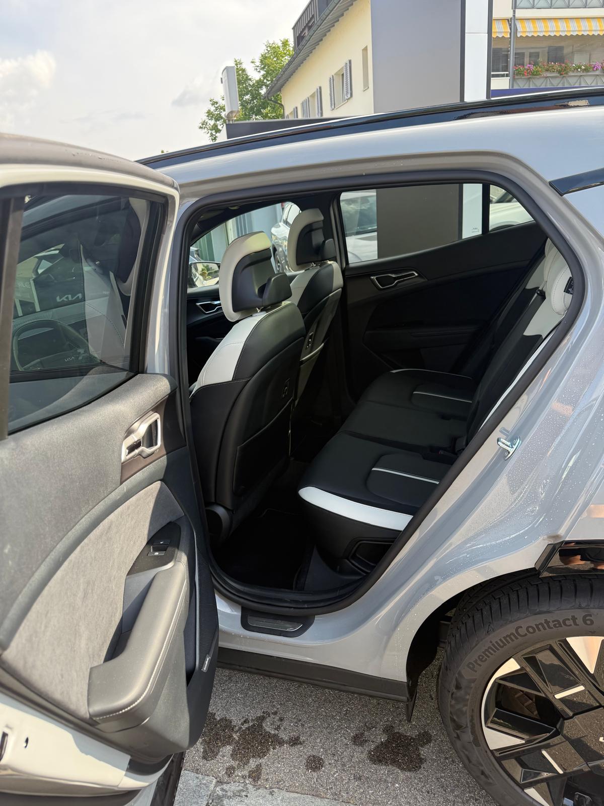 KIA Sportage 1.6 T-GDi GT-Line-image-11