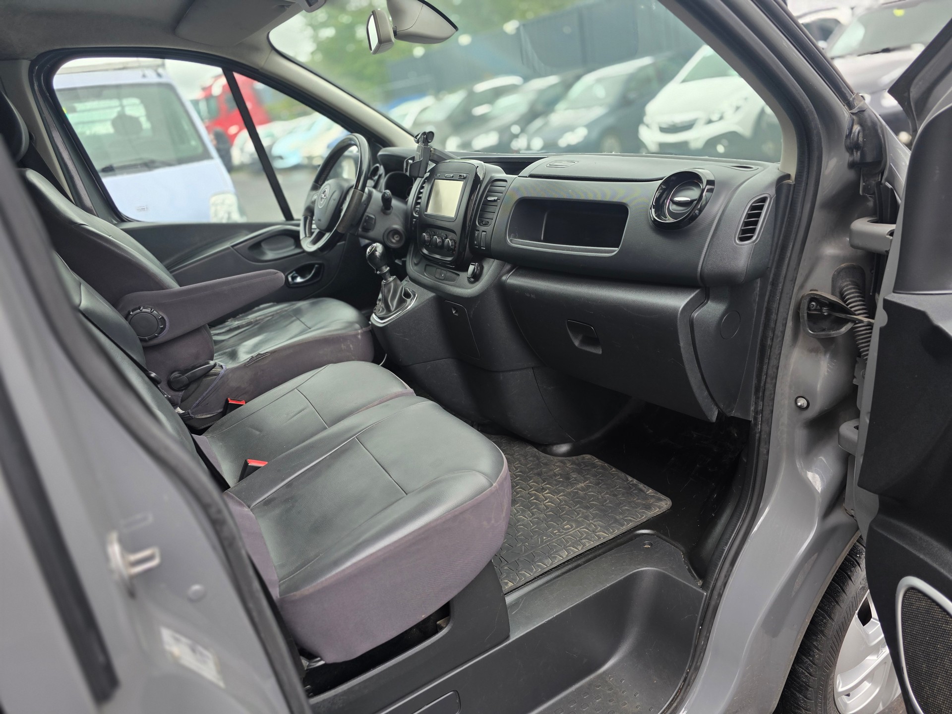 OPEL Vivaro 1.6 BiTurbo CDTI ecoFLEX 2.9t L1H1-image-6