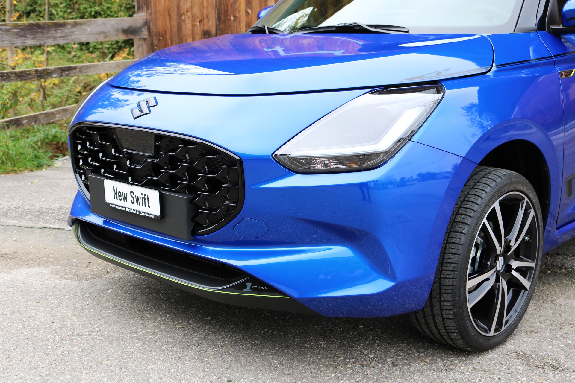 SUZUKI Swift 1.2 1st Edition Top Hybrid 4x4 Tuning-image-2
