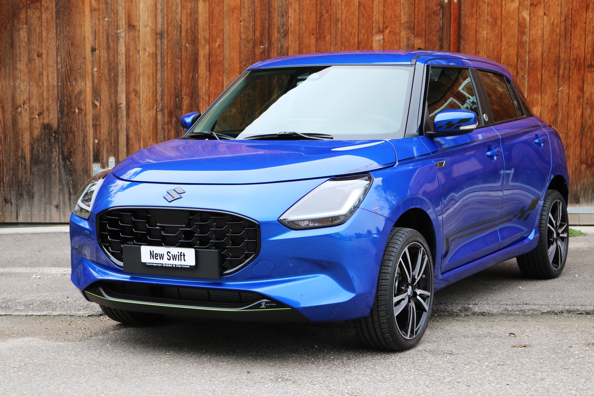 SUZUKI Swift 1.2 1st Edition Top Hybrid 4x4 Tuning-image-0