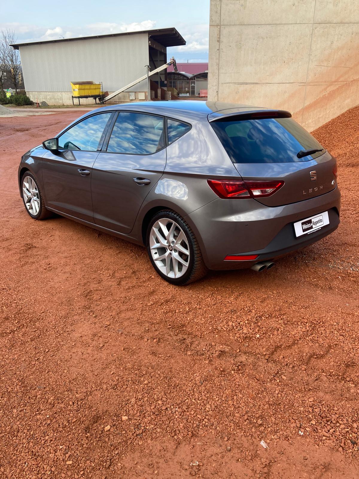 SEAT Leon 1.8 TSI FR Line DSG-image-1
