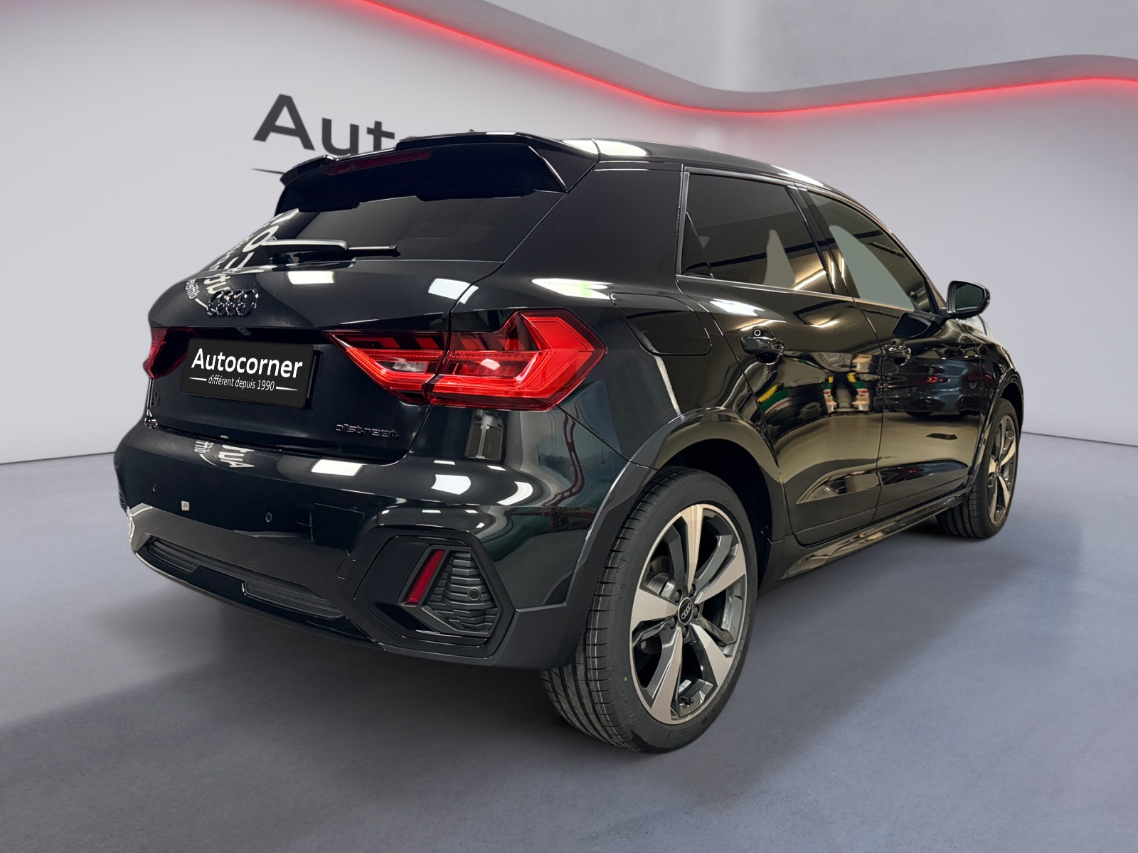 AUDI A1 Sportback 30 TFSI S Line Attraction S-tronic-image-4