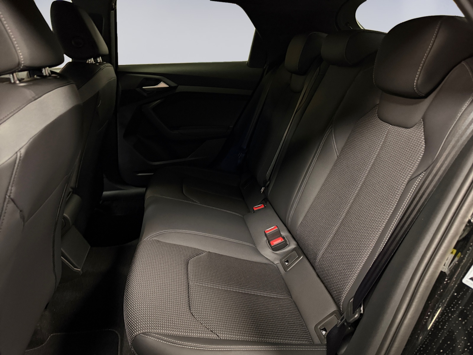 AUDI A1 Sportback 30 TFSI S Line Attraction S-tronic-image-10