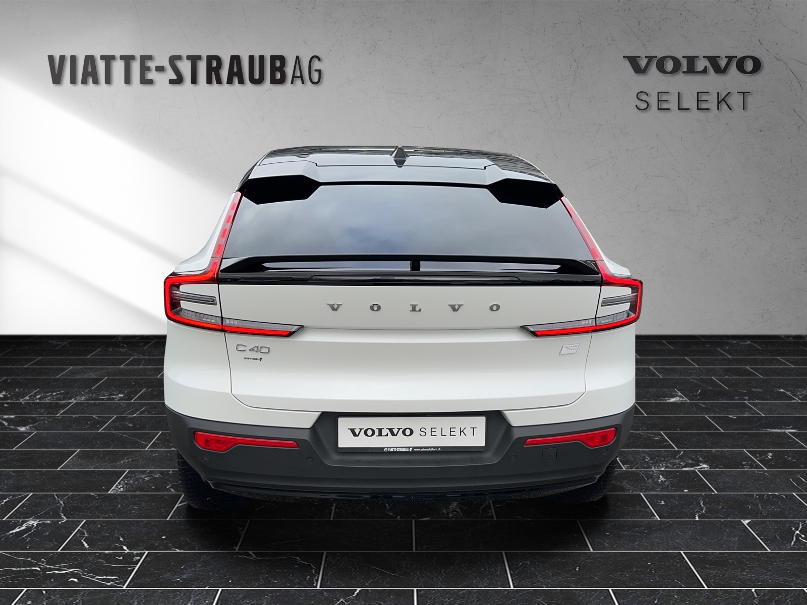 VOLVO C40 Recharge Twin-image-3