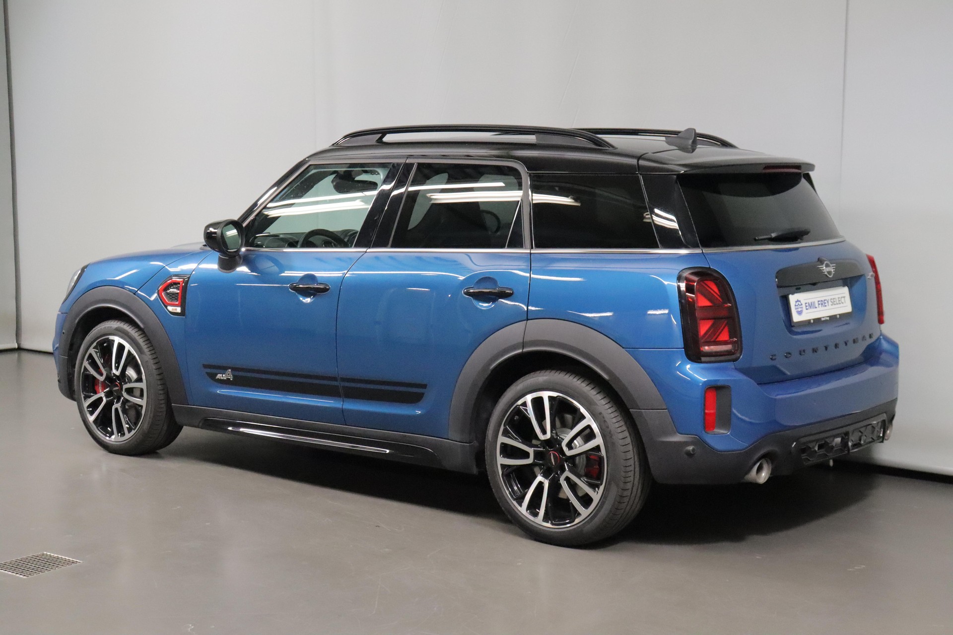MINI Countryman F60 2.0i John Cooper Works ALL4-image-11