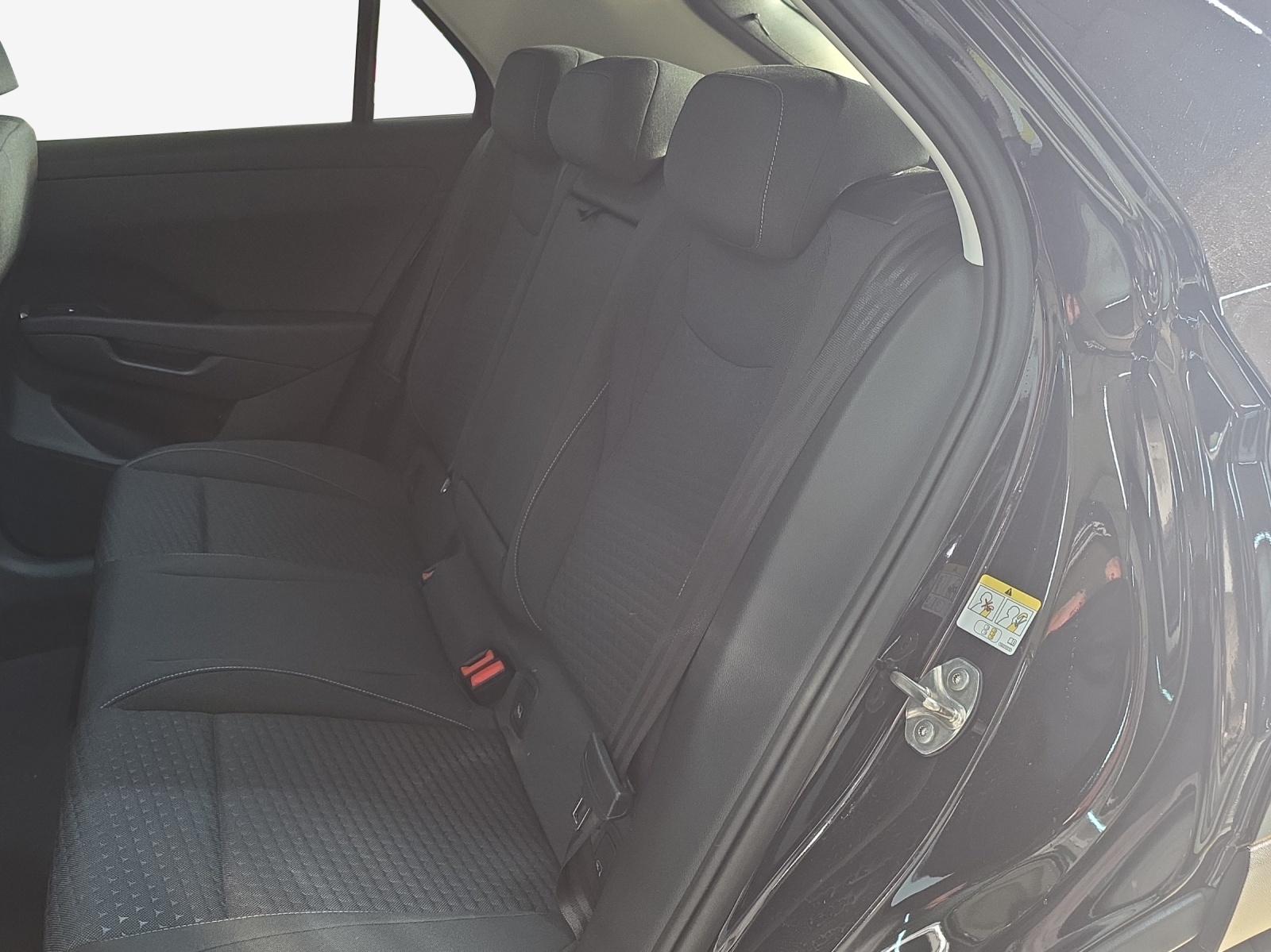 VW T-Roc 1.5 eTSI mHEV Life DSG-image-11