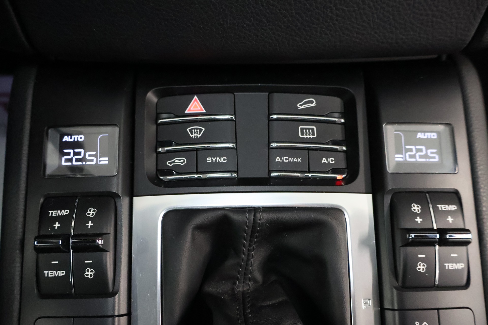 PORSCHE Macan S PDK-image-21
