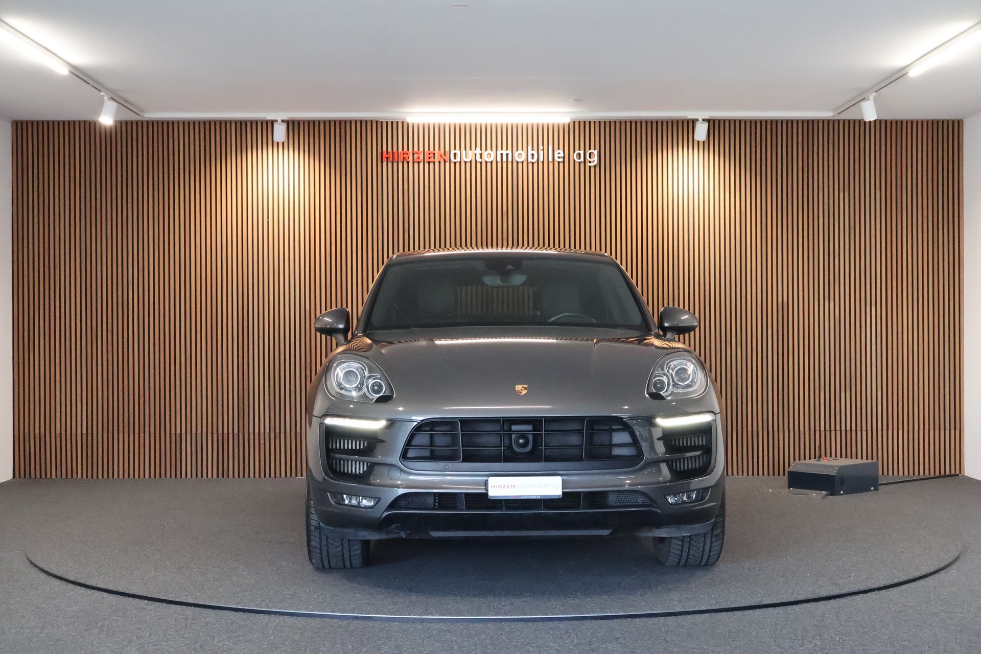 PORSCHE Macan S PDK-image-7