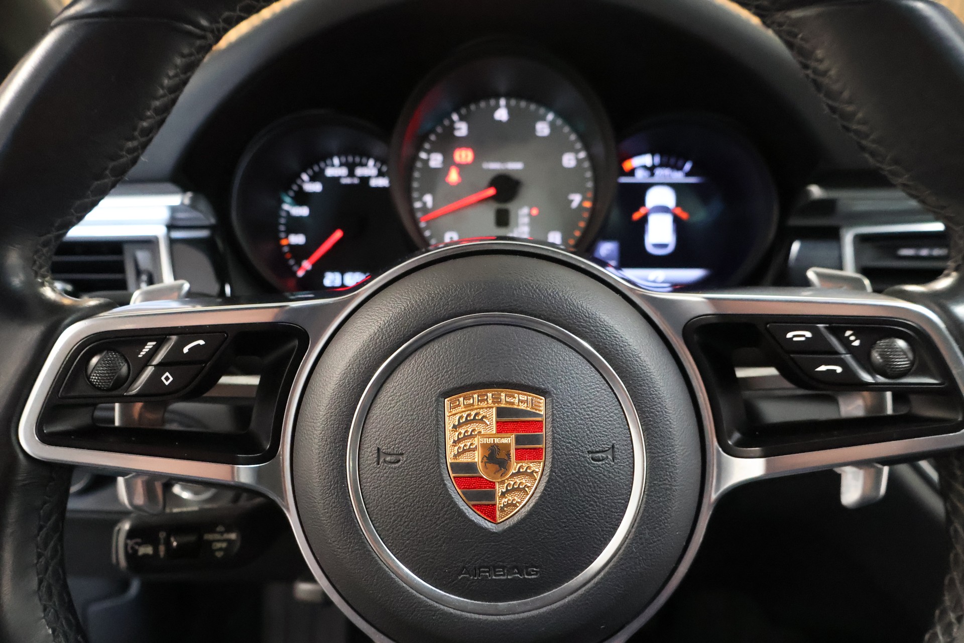PORSCHE Macan S PDK-image-30