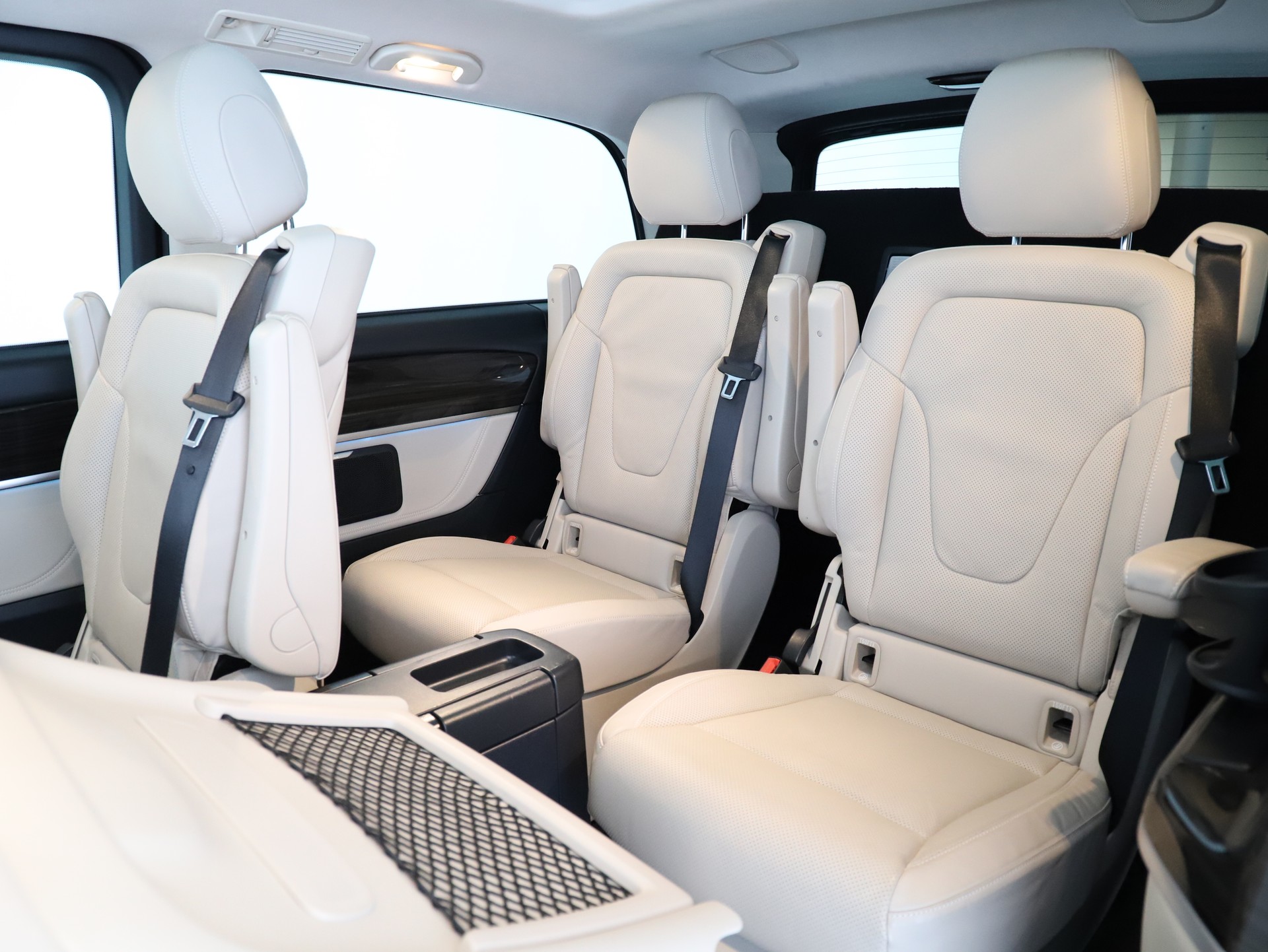 MERCEDES-BENZ V 300 d Exclusive L 4M-image-13