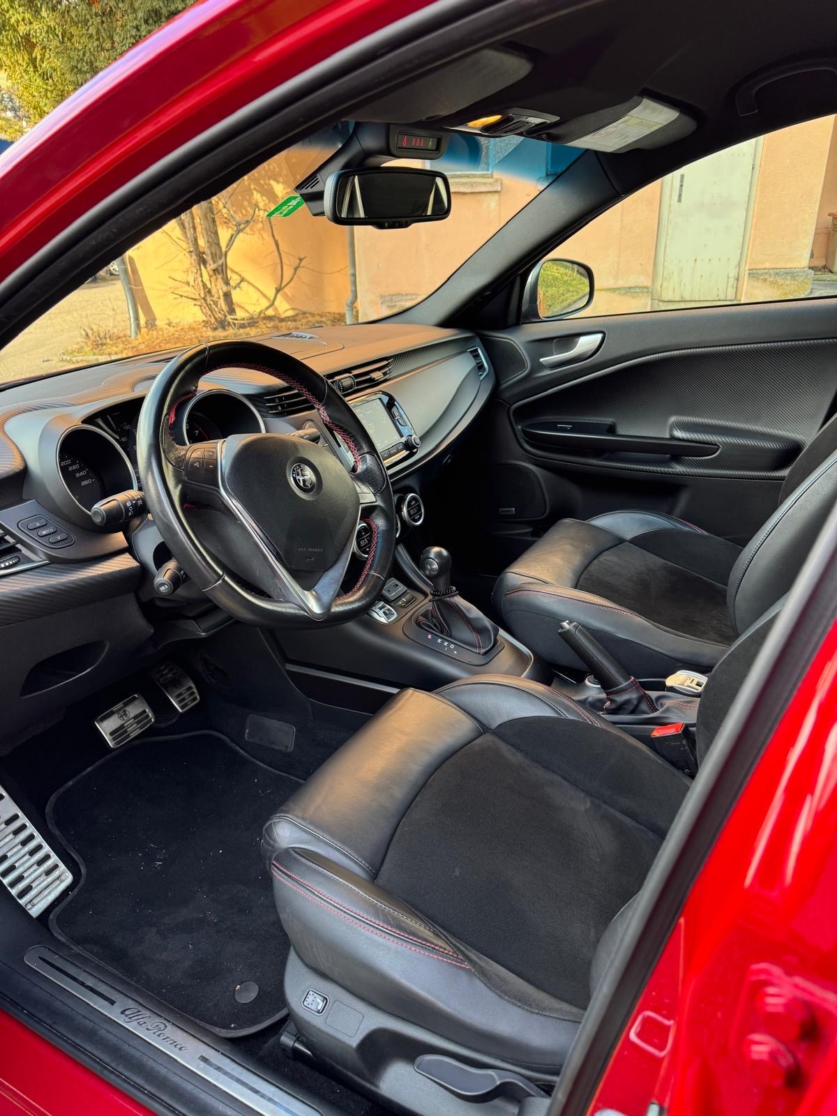 ALFA ROMEO Giulietta 1750 TBi Veloce TCT-image-3