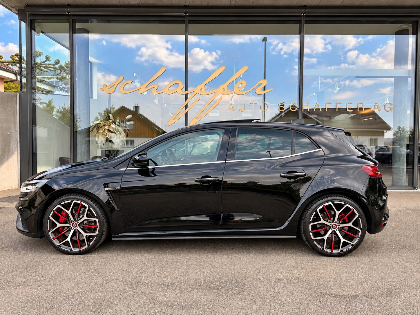 RENAULT Mégane Trophy 300 EDC-image-4