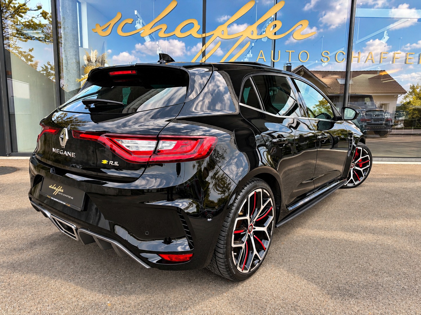 RENAULT Mégane Trophy 300 EDC-image-8