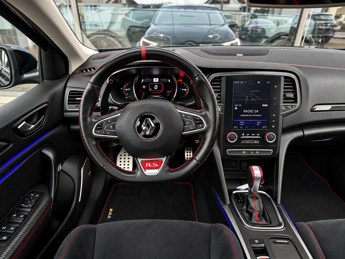 RENAULT Mégane Trophy 300 EDC-image-14