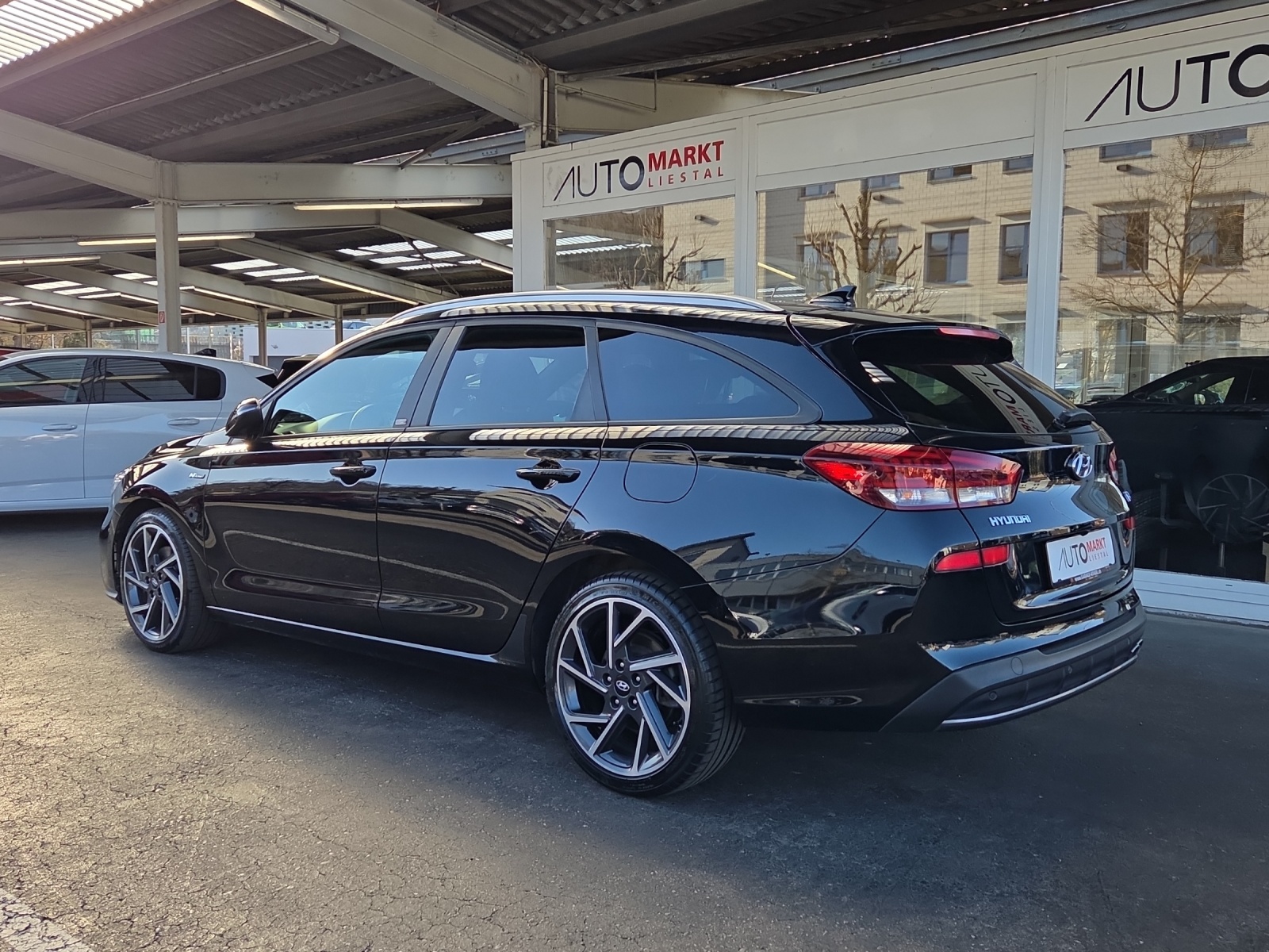 HYUNDAI i30 Wagon 1.5 T-GDi N Line Exclusive 48V MH DCT-image-2