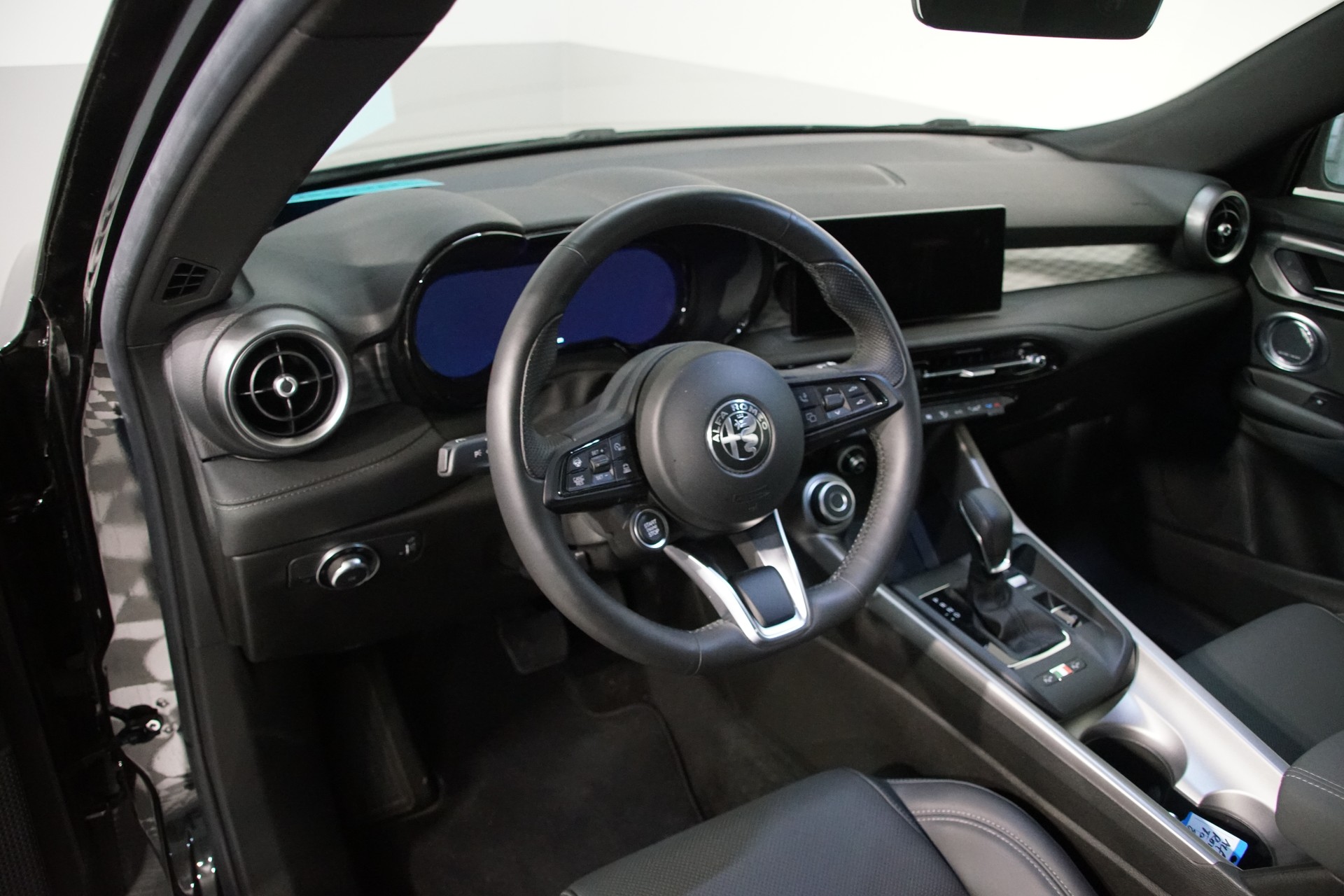 ALFA ROMEO Tonale 1.5 48V Hybrid Ti Edition **swiss**-image-11
