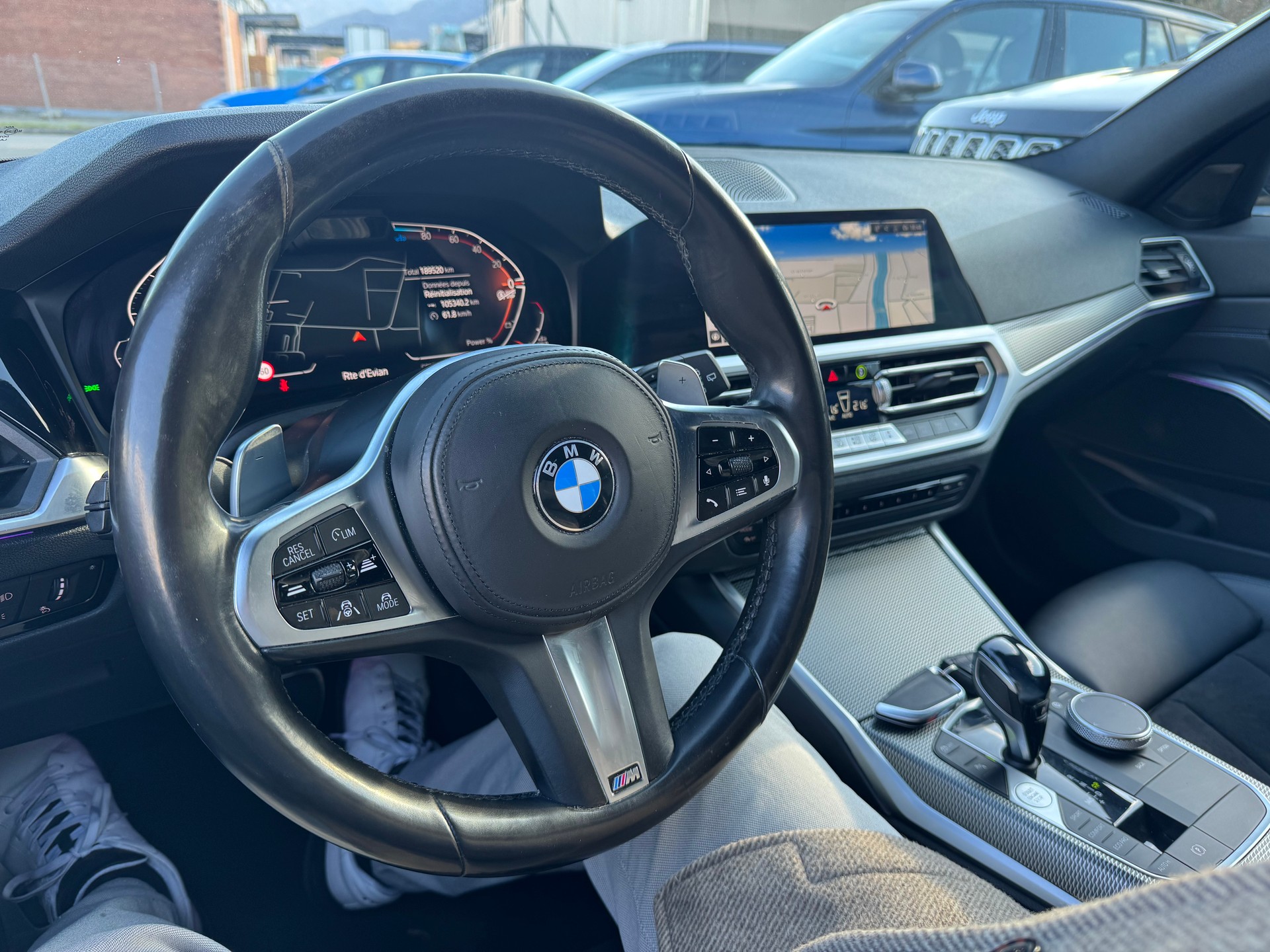 BMW 320d xDrive 48V Touring M Sport Steptronic-image-21