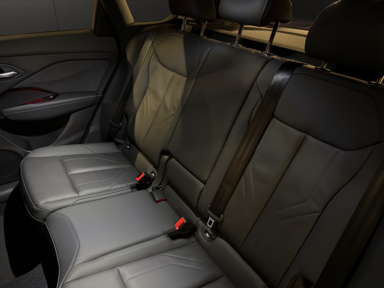 AUDI Q3 SUV 110 kW TFSI S tronic-image-10