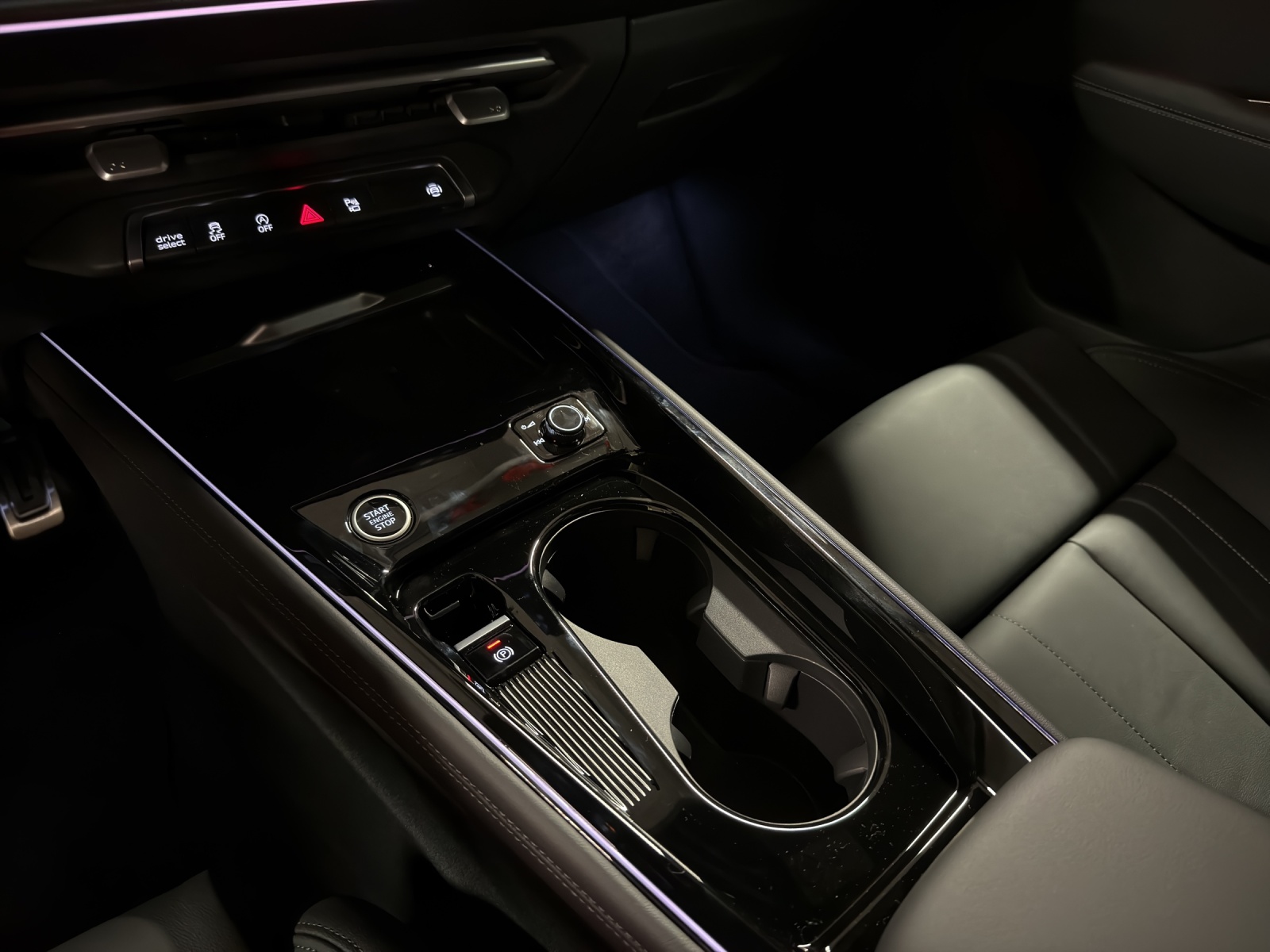 AUDI Q3 SUV 110 kW TFSI S tronic-image-12