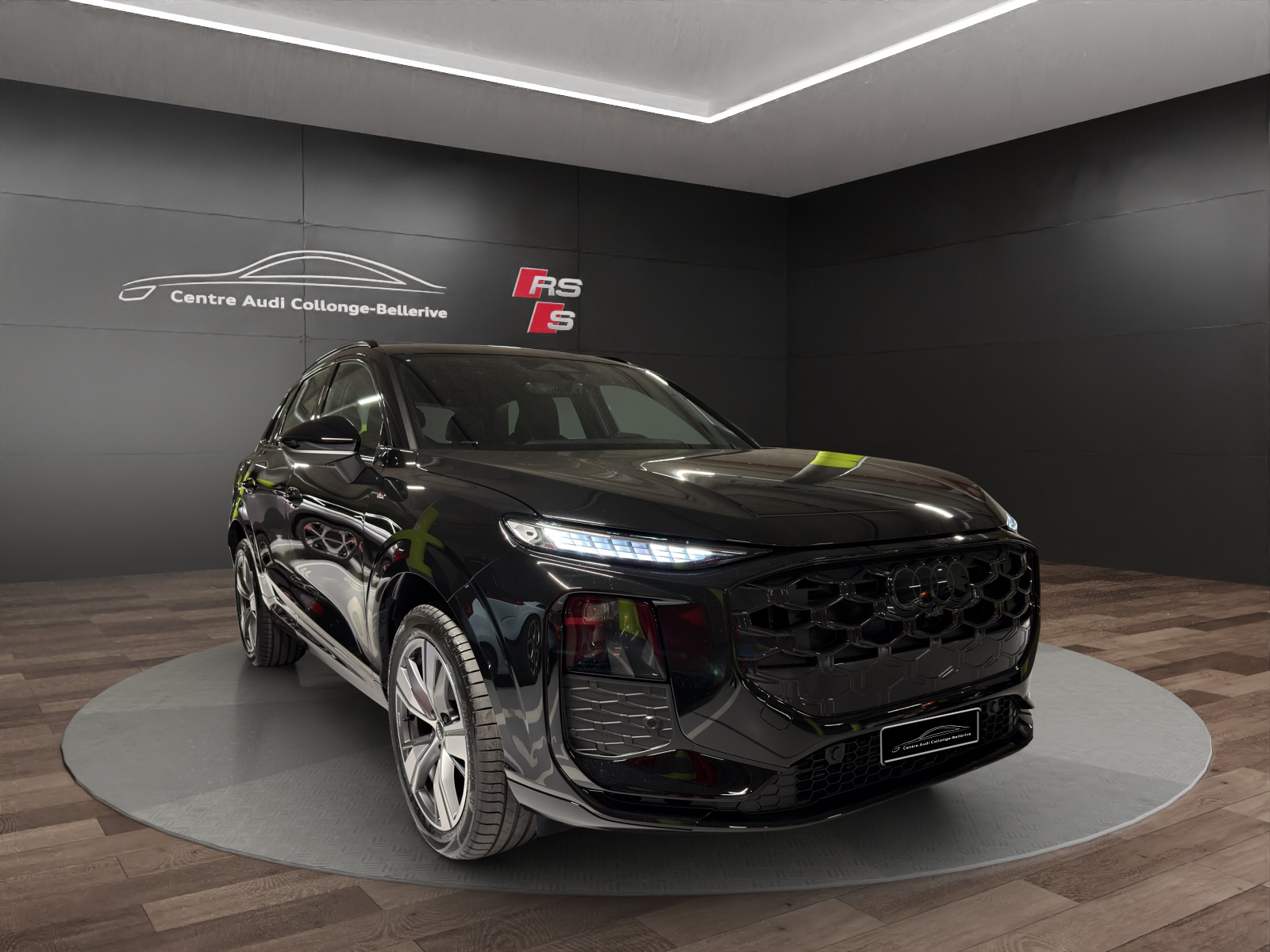 AUDI Q3 SUV 110 kW TFSI S tronic-image-6