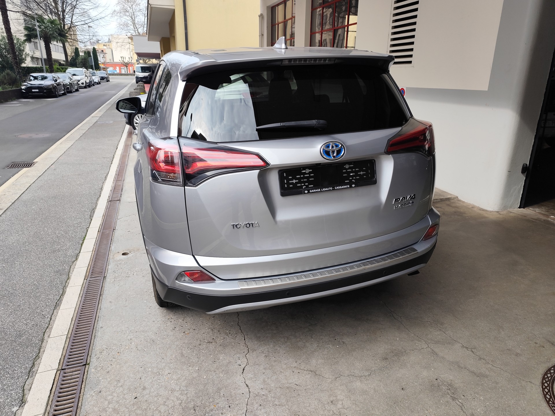 TOYOTA RAV-4 2.5 HSD Style e-CVT-image-4