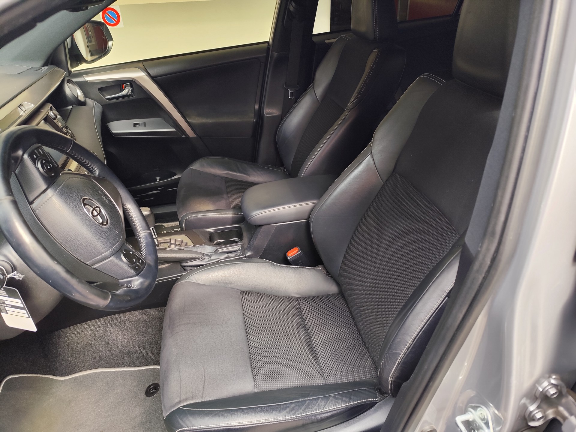 TOYOTA RAV-4 2.5 HSD Style e-CVT-image-8