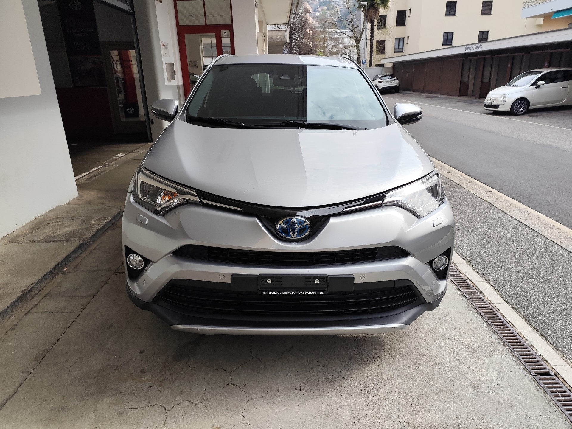 TOYOTA RAV-4 2.5 HSD Style e-CVT-showroom-element-1