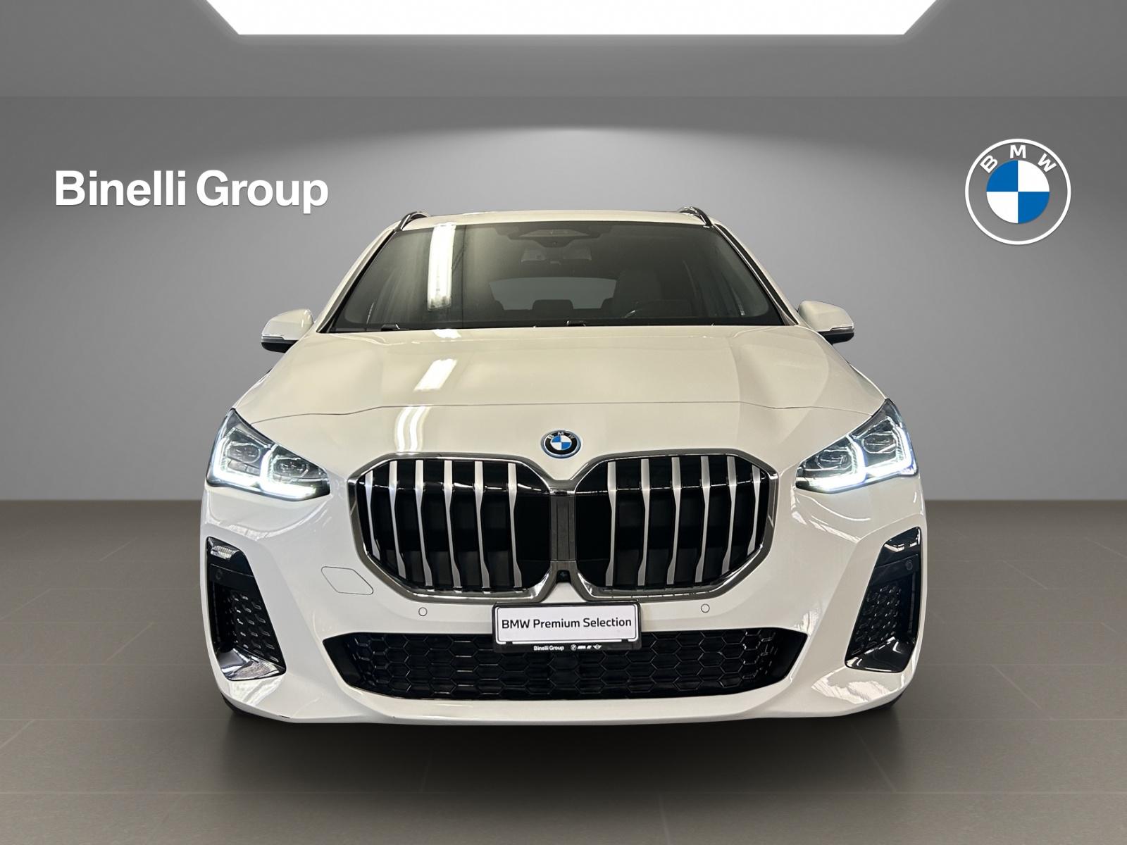 BMW 230e xDrive Active Tourer-image-7