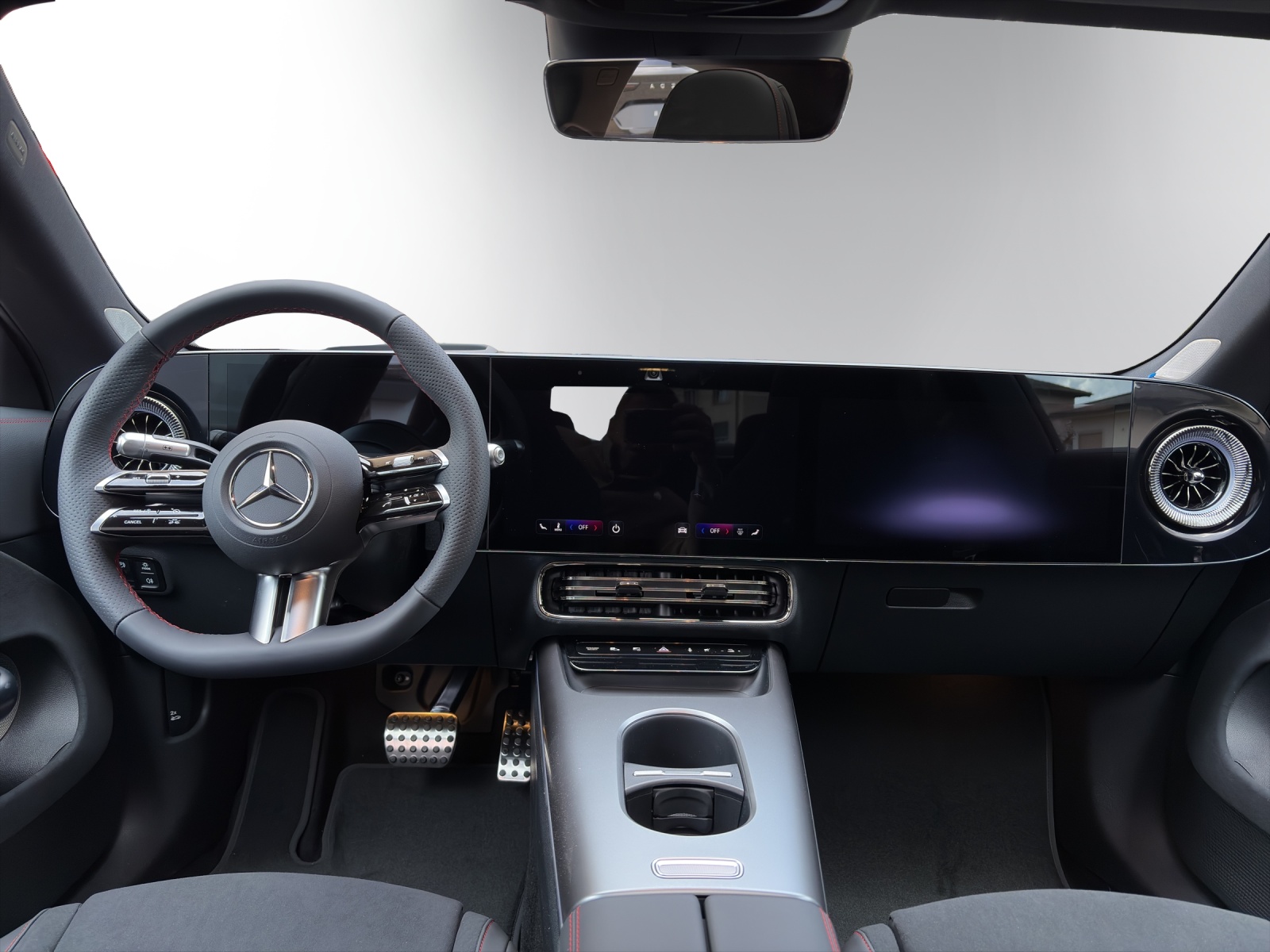 MERCEDES-BENZ CLA 220 8G-DCT 4Matic-image-11